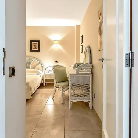 Apartment Sunset Harbour